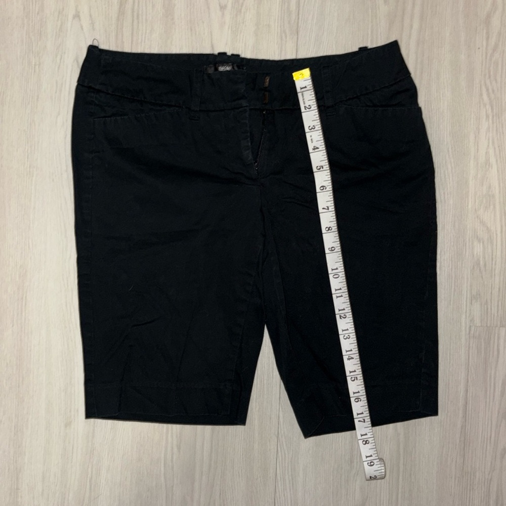 🛍️ MOSSIMO stretch Fit 3 shorts size 4